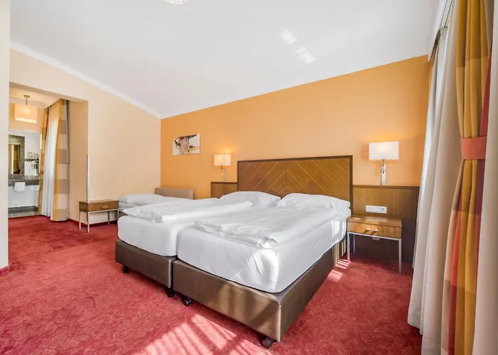Hotel Ceconi By Gruene Zur Post - 100% Bio Salzburg