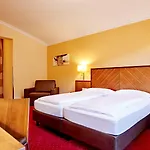 Ceconi By Gruene Zur Post - 100% Bio 3* سالزبورغ